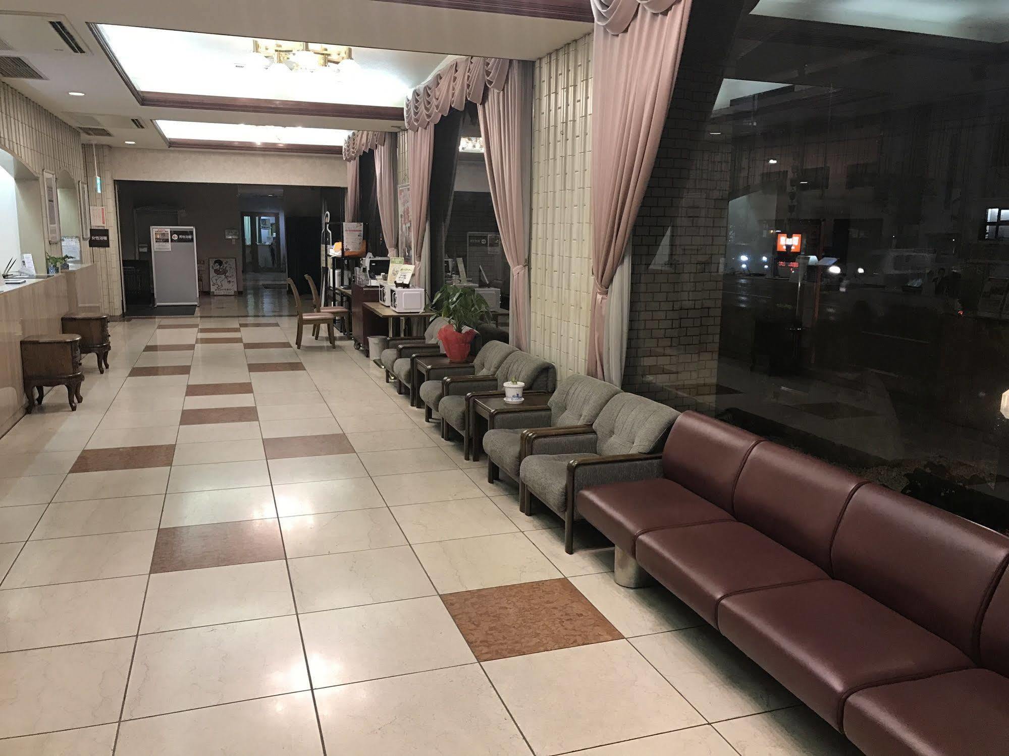 Hotel Crown Hills Matsuyama ماتسوياما المظهر الخارجي الصورة